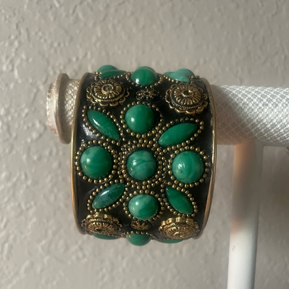 Brass & Emerald Green Statement Bracelet - Picture 2 of 4